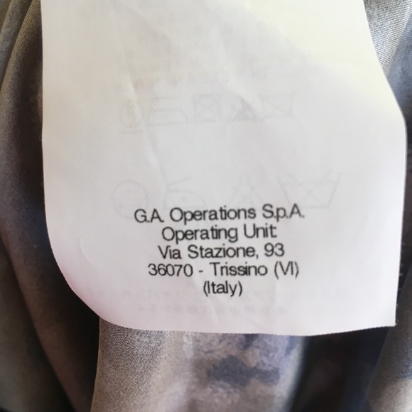 Armani Collezioni Silk Blouse - Picture 8 of 9